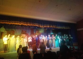 ثقافة ديرب نجم تقدم العرض المسرحي “الطوق والأسورة” 