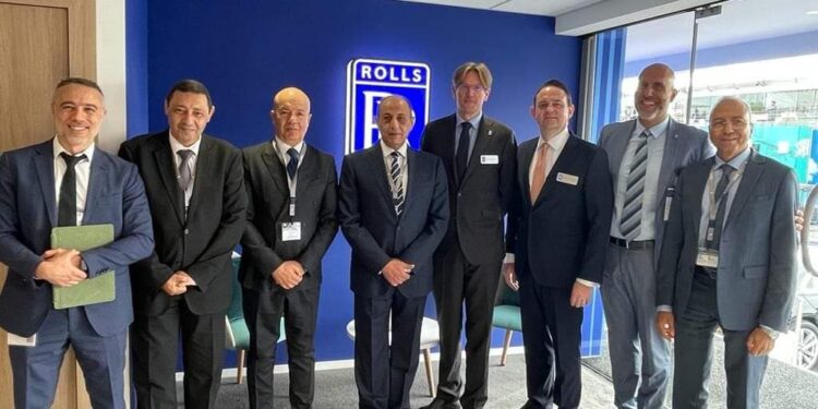 وزير الطيران المدني يحضر الافتتاح الرسمي لمعرض باريس الجوي ….