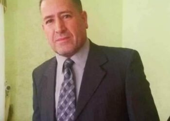 رِسالةٌ إلى مُتَرَدِّد …