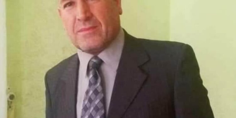 رِسالةٌ إلى مُتَرَدِّد …