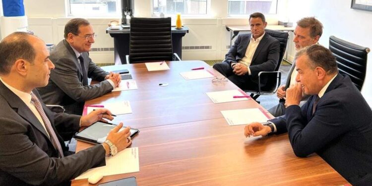 وزير البترول والثروة المعدنية يبحث مع شركة أى كاب دريل فرص الاستثمار في قطاع التعدين …