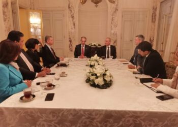 وزير الإتصالات يلتقي قيادات شركات  Teleperformance و NOKIA