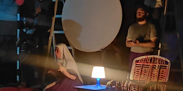 ختام ليالي العرض المسرحي “أشياء الليل” بثقافة سمالوط بالمنيا …