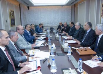 وزيرا الإنتاج الحربى” و “الزراعة” يتابعان تنفيذ مشروعات التعاون المشترك”