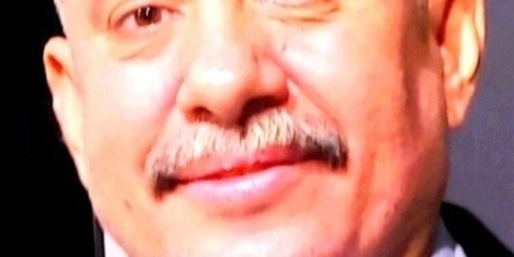 « أنا الشاعر » بقلم خالد كرومل ثابت 