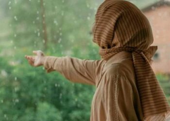 انها التاسعه صباحاً