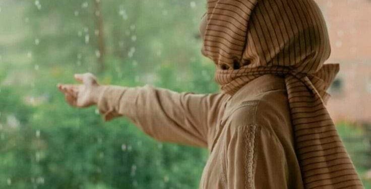 انها التاسعه صباحاً