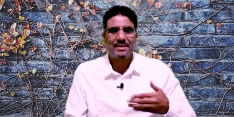 أنت لا تعرف لماذا الله ينجيك..؟!