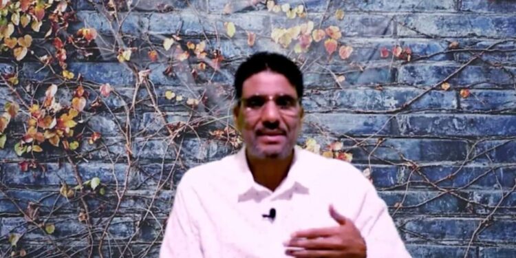 ثلاثون عاما من الـ “مافيش فايدة” !!