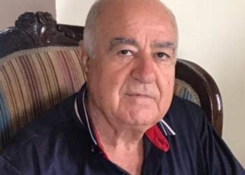 أمسكوني جيداََ …