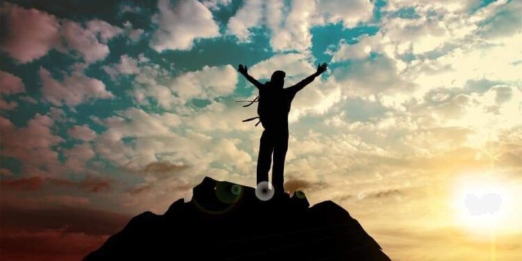 ظلالُكَ الشَّمسُ فاءتْ