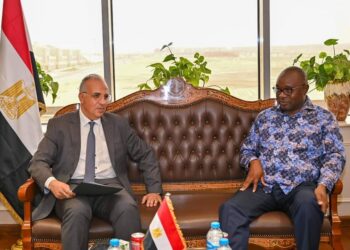 الدكتور سويلم يستقبل وزير المياه والمناخ بجمهورية زيمبابوي