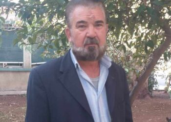 مَفـارِقُ الرِّيـحِ  …