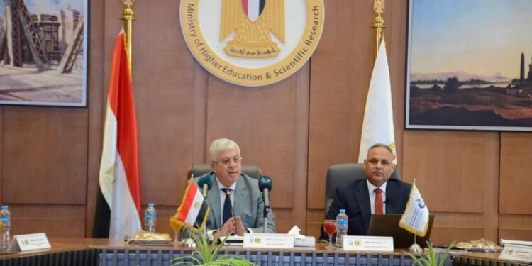 وزير التعليم العالي يرأس اجتماع مجلس أكاديمية البحث العلمي