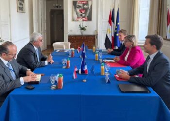 وزير التعليم العالي يلتقي بنظيرته الفرنسية لتعزيز سُبل التعاون