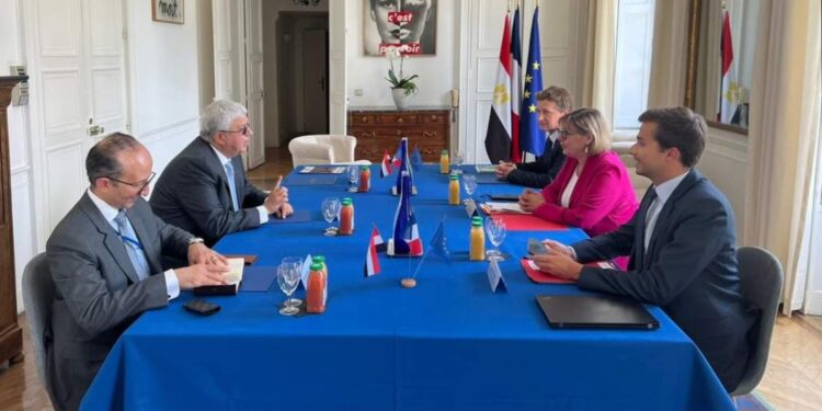 وزير التعليم العالي يلتقي بنظيرته الفرنسية لتعزيز سُبل التعاون