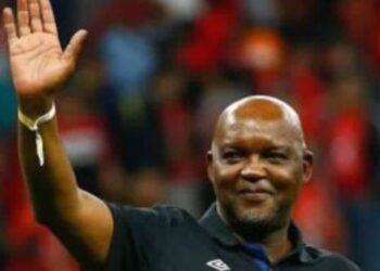 بيتسو موسيمانى يعلن رحيله عن أهلى جدة رسمياً