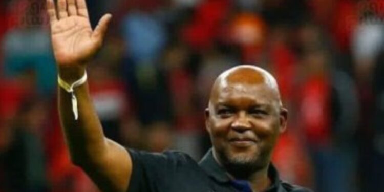 بيتسو موسيمانى يعلن رحيله عن أهلى جدة رسمياً