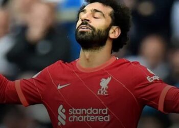 محمد صلاح يقود التشكيل المثالي لدوري أبطال أوروبا