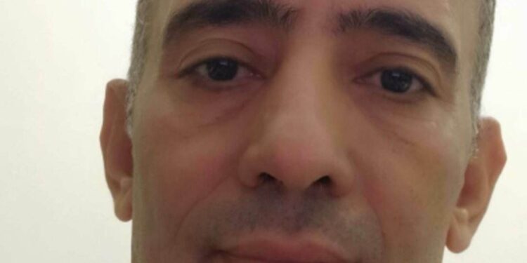 « جدار ذلك العار » بقلم الشاعر عماد شكرى حجازى …