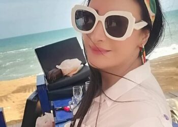 لا تصمُتْ حين …