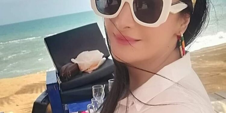 لا تصمُتْ حين …