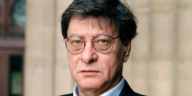 أحنُّ إلى خبز أمي …