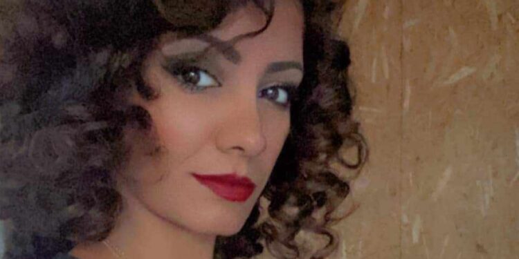 أناشيدُ شعبية …