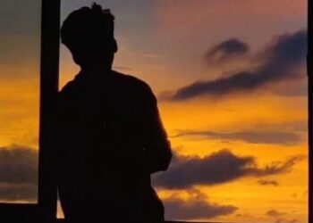 من مذكرات انسان وحيد !!