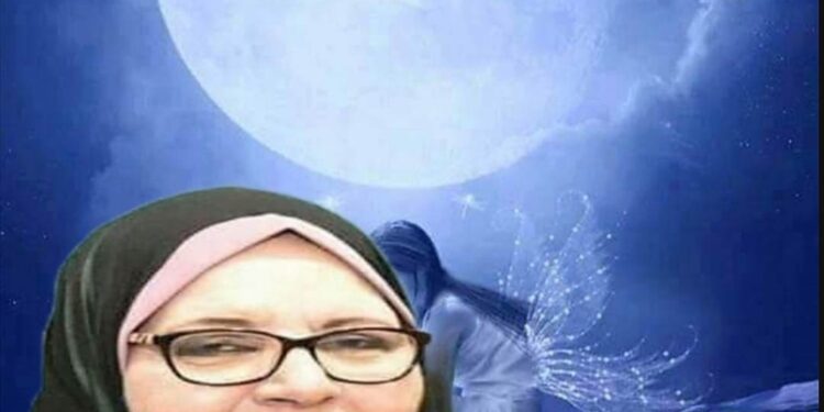 « انا والقمر » للشاعرة ميمي محمود عبدالجليل …