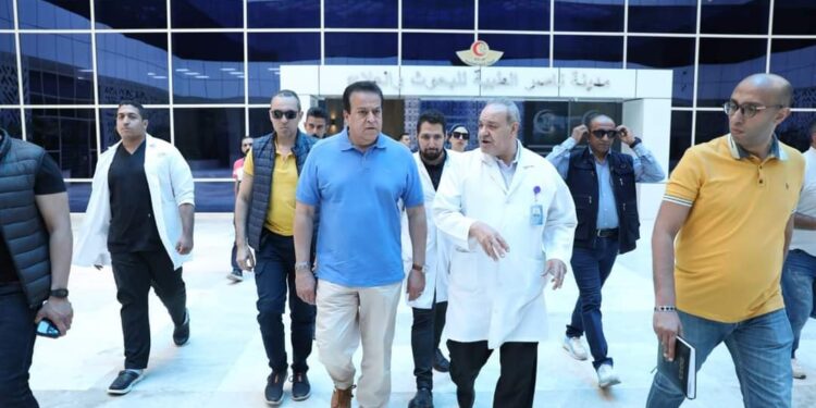وزير الصحة يتفقد مستشفى معهد ناصر