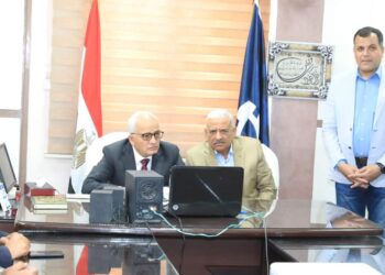 وزير التربية والتعليم فى زيارة مفاجئة لمحافظة السويس