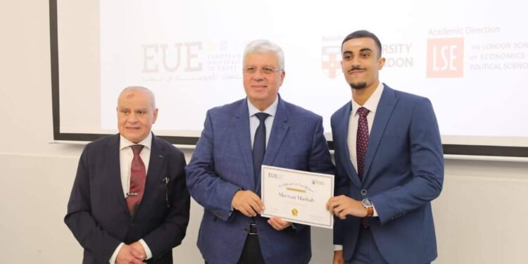 وزير التعليم العالي يفتتح مؤتمر “إفريقيا في قلب مصر”