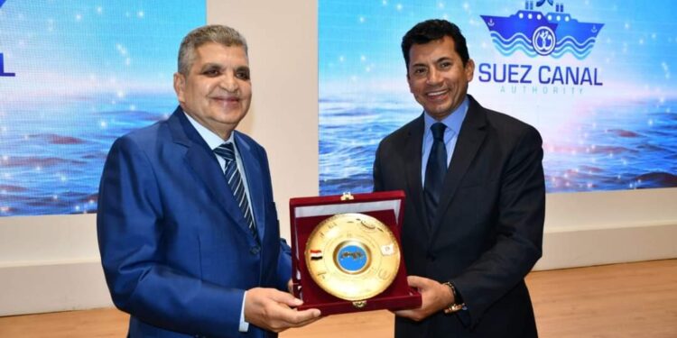 قناة السويس تستقبل وفود منحة ناصر للقيادة الدولية
