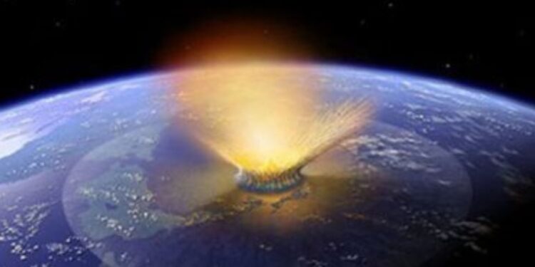 مذنب غير مشاهد بالعين المجردة يقترب من الشمس