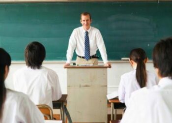 من جنايات النحو يقول الأستاذ نبيل معلم اللغة العربية …