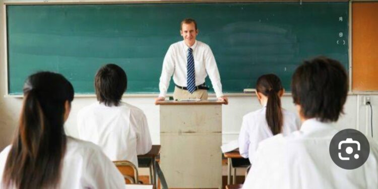 من جنايات النحو يقول الأستاذ نبيل معلم اللغة العربية …