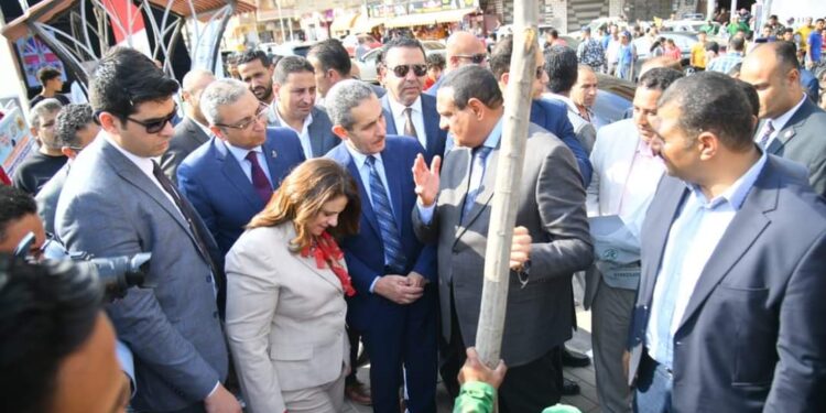 وزيرا التنمية المحلية والهجرة ومحافظ الغربية يشهدون أول تجربة للري الذكي