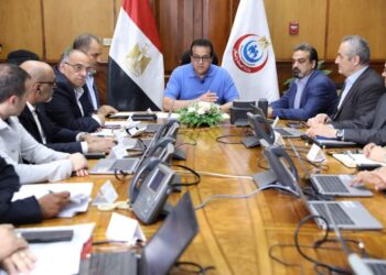 وزير الصحة يترأس غرفة  الطوارئ  لإحتفالات عيد الاضحى