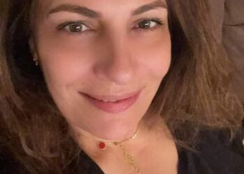 ما بينَ كلمة وأخرى …