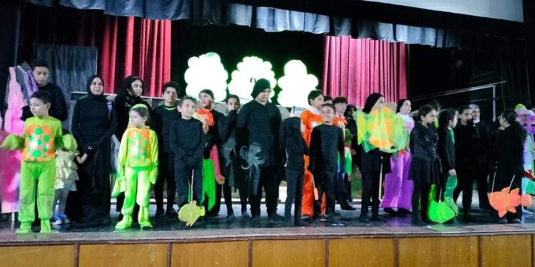 بتقنية المسرح الأسود.. “حنان في بحر المرجان” بقصر ثقافة الزقازيق