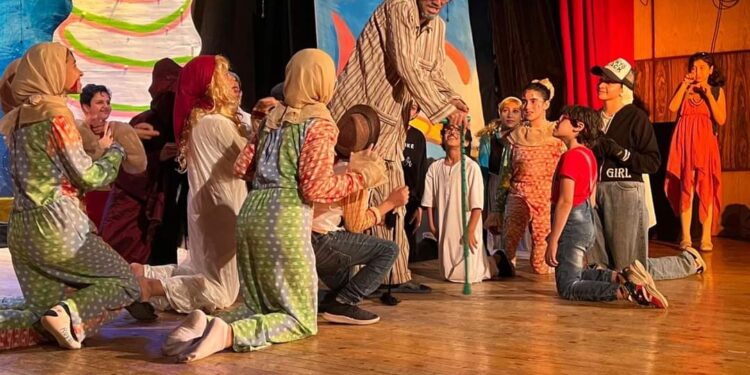 “مدينة التلج” عرض مسرحي للأطفال بثقافة البحيرة