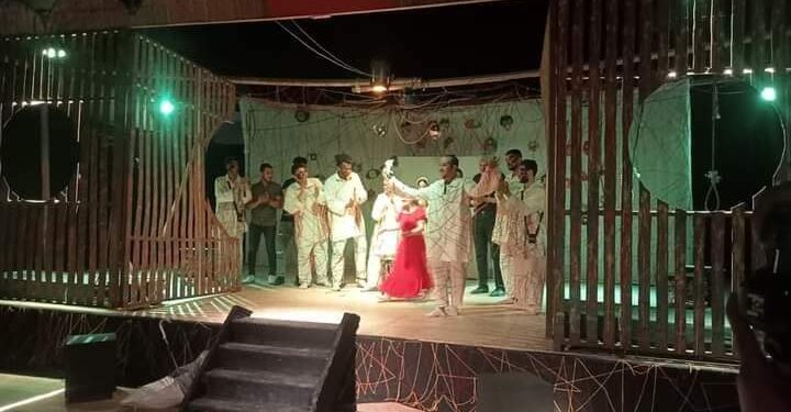 استمرار العرض المسرحي “بنت القمر “لفرقة مغاغة المسرحية بالمنيا …