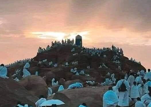 الفرق بين ليلة القدر ويوم عرفه …