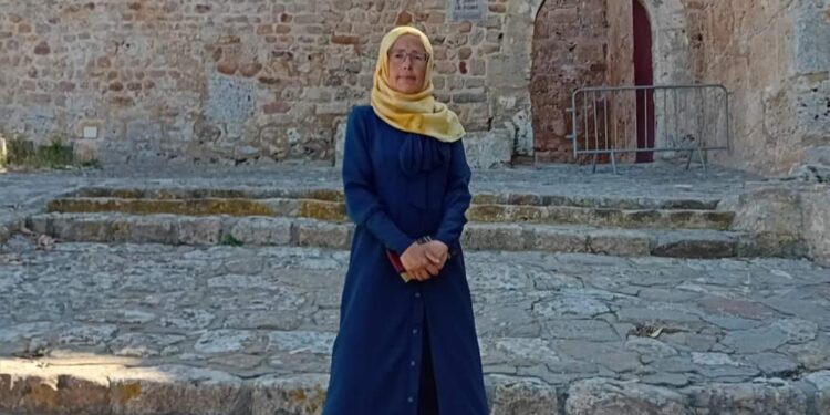 يا كنزي الأثير …