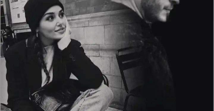 أنقاض أنثي …