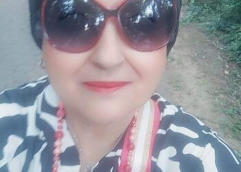 « الحقيقة » بقلم د. آمال صالح 