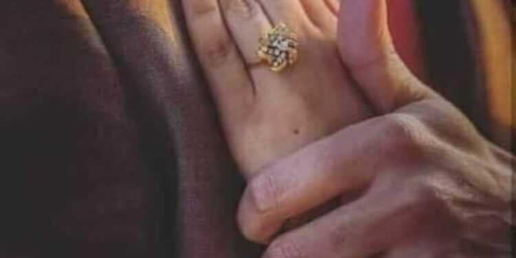 « أَوْتَارِ قَلْبِي » للشاعرة  د.احلام المهندس