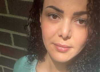 أرتّب الوقت كيفما تشاء يدي …