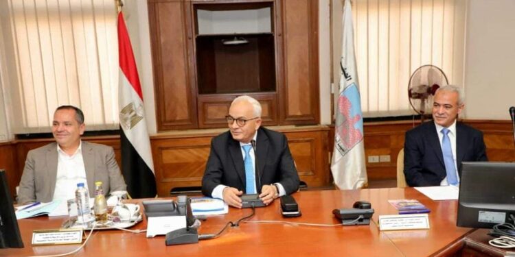 وزير التربية والتعليم والتعليم الفنى يترأس اجتماع مجلس إدارة الهيئة العامة للأبنية التعليمية …